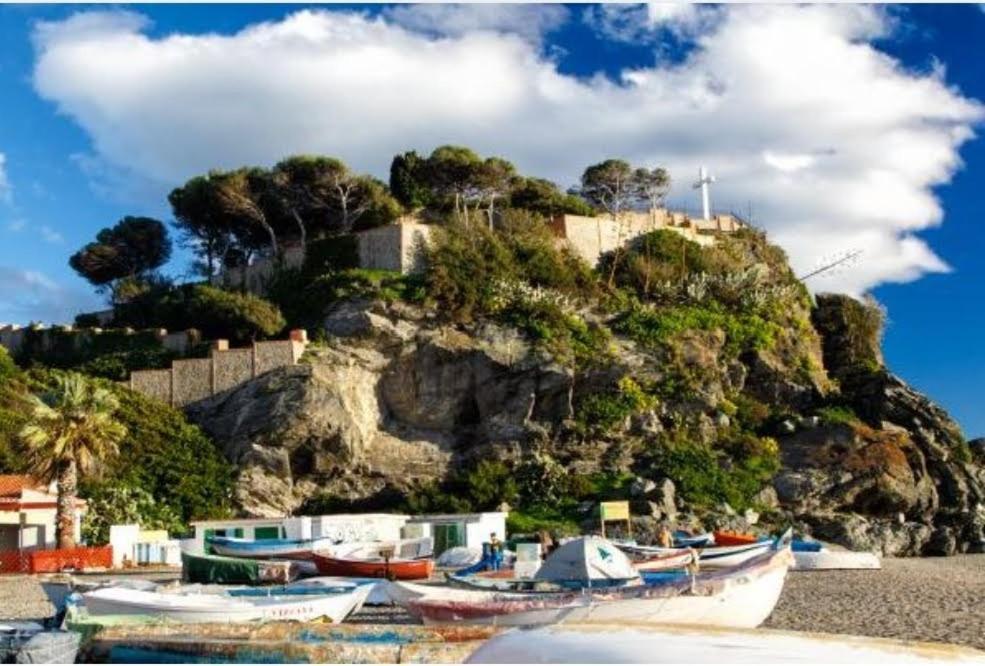 Apartamento Con Encanto Y Preciosas Vistas Junto A La Playa Almunecar Exterior photo